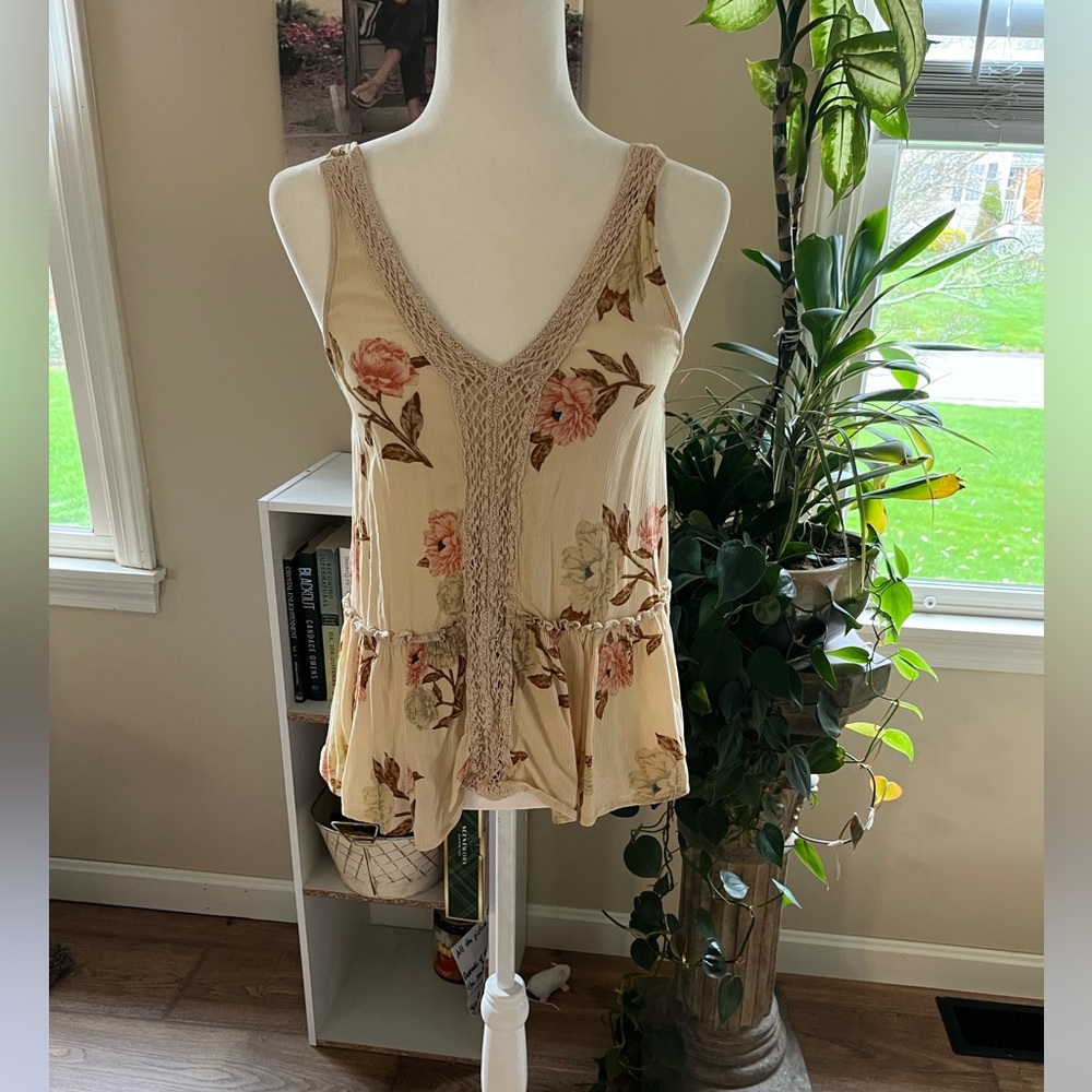 American Eagle floral tank